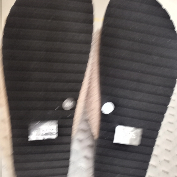 MARC FISHER  SANDALS  WOMEN SIZE 8 M  CREM  NEW - Picture 6 of 7